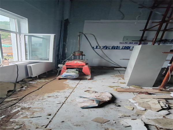 杏花岭地基基础下沉墙体裂缝加固注浆顶升施工